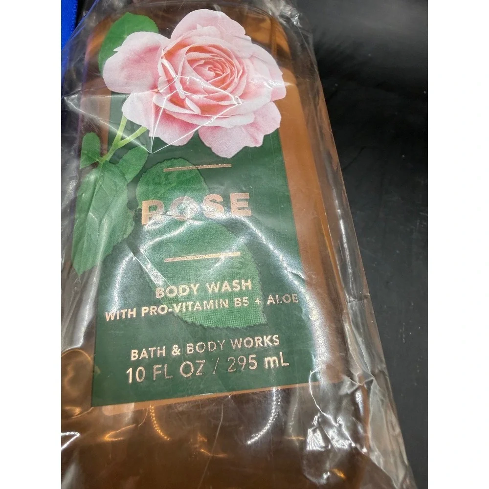 Bath & Body Works Rose Body Wash 10oz Pro-Vitamin B5 Aloe‎ Gift Bag Blue Ribbon